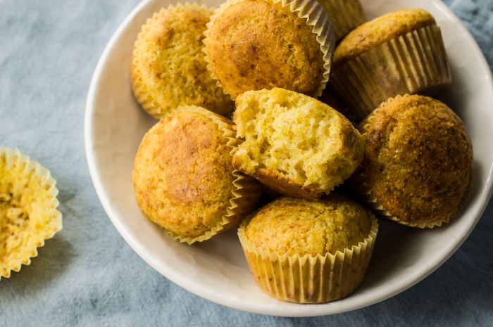 Cornbread made from meal and sour milk